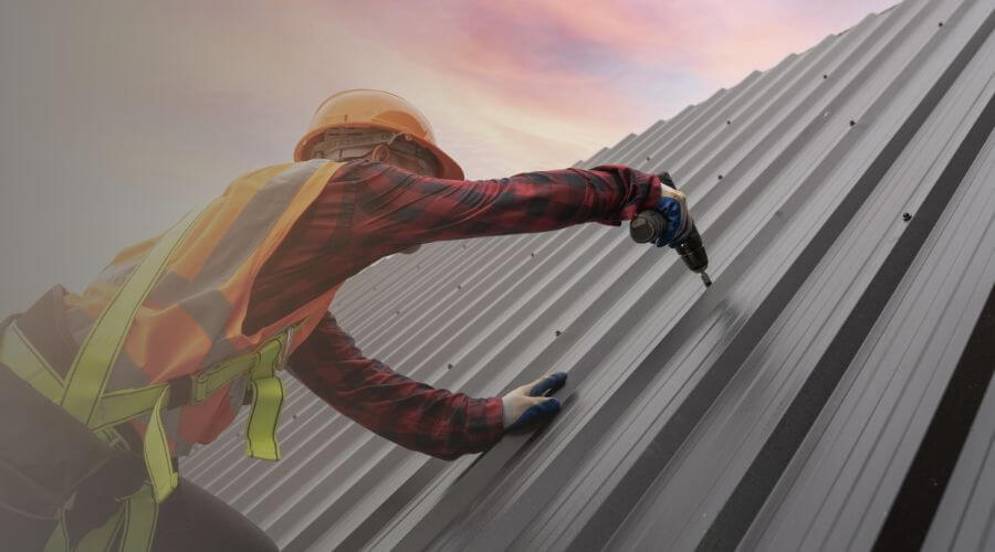 Professional gutter cleaning in Salkum, WA